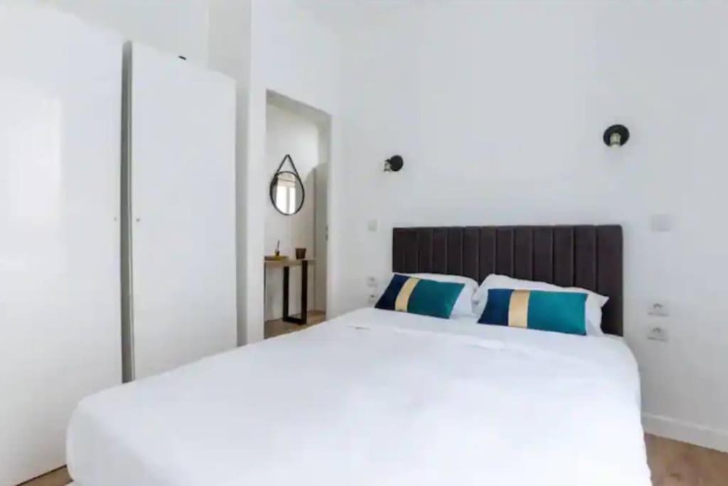 Roses Appartement Proche Sacree-Coeur/Montmarte Paris Exterior photo